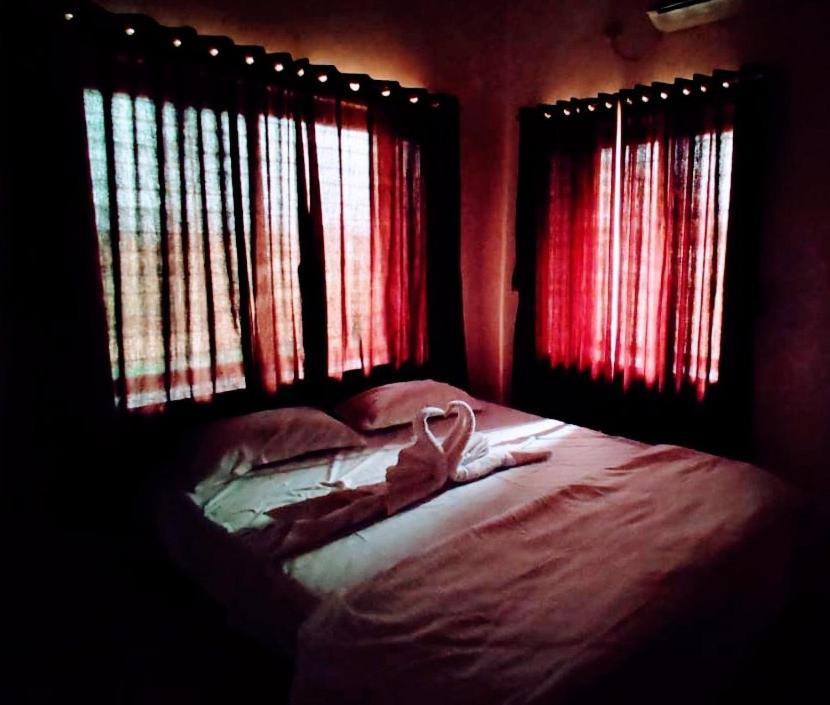 White Smoke Villa Igatpuri Esterno foto