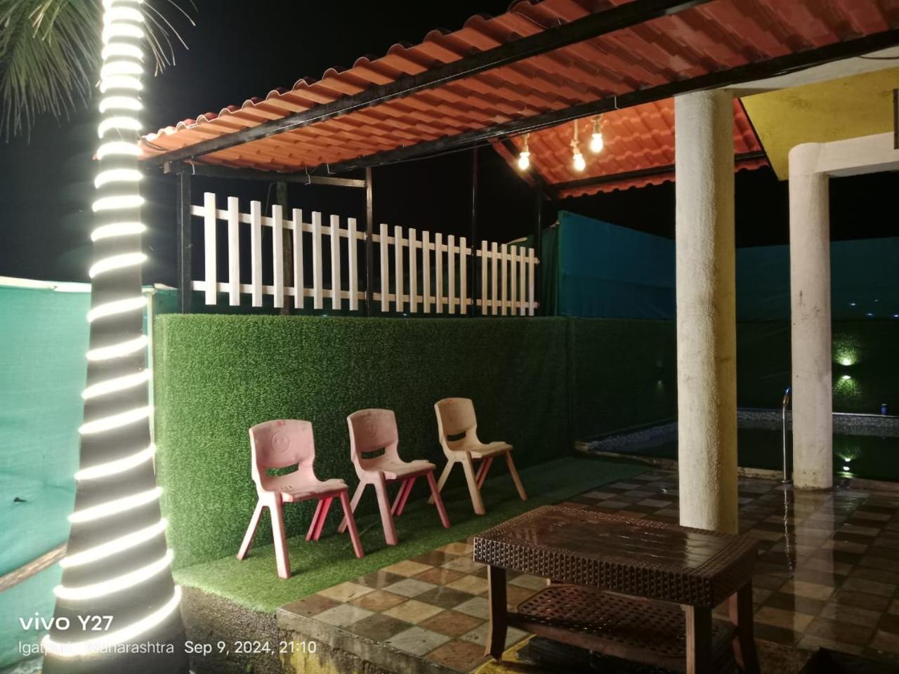 White Smoke Villa Igatpuri Esterno foto